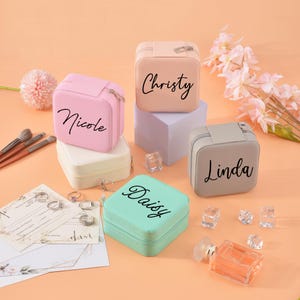 Gepersonaliseerde naam sieradendoos, verjaardagscadeau, reissieradendoos aangepaste sieradendoos, geschenkdoos bruidsmeisje voor zus, vriend