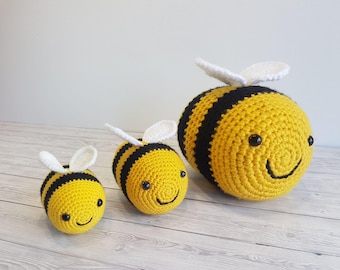 TikTok Bee Crochet Pattern In 3 Sizes | Giant Bee Pattern - Bumblebee Baby Bee Crochet - Baby Shower Gift - Amigurumi Bee Toy Christmas Gift