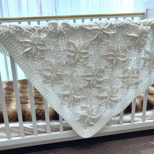 White Poinsettia Afghan Blanket Lapghan Crochet Pattern Flower Blanket Baby Shower Gift Granny Square Blanket Baby Gift Birthday Present image 10