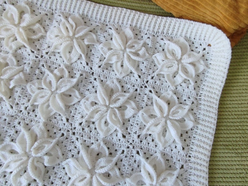 White Poinsettia Afghan Blanket Lapghan Crochet Pattern Flower Blanket Baby Shower Gift Granny Square Blanket Baby Gift Birthday Present image 7