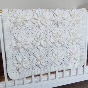 White Poinsettia Afghan Blanket Lapghan Crochet Pattern Flower Blanket Baby Shower Gift Granny Square Blanket Baby Gift Birthday Present image 2