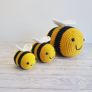 TikTok Bee Crochet Pattern In 3 Sizes Giant Bee Pattern Bumblebee Baby Bee Crochet Baby Shower Gift Amigurumi Bee Toy Christmas Gift image 4