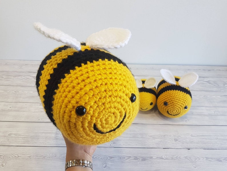 TikTok Bee Crochet Pattern In 3 Sizes Giant Bee Pattern Bumblebee Baby Bee Crochet Baby Shower Gift Amigurumi Bee Toy Christmas Gift image 5