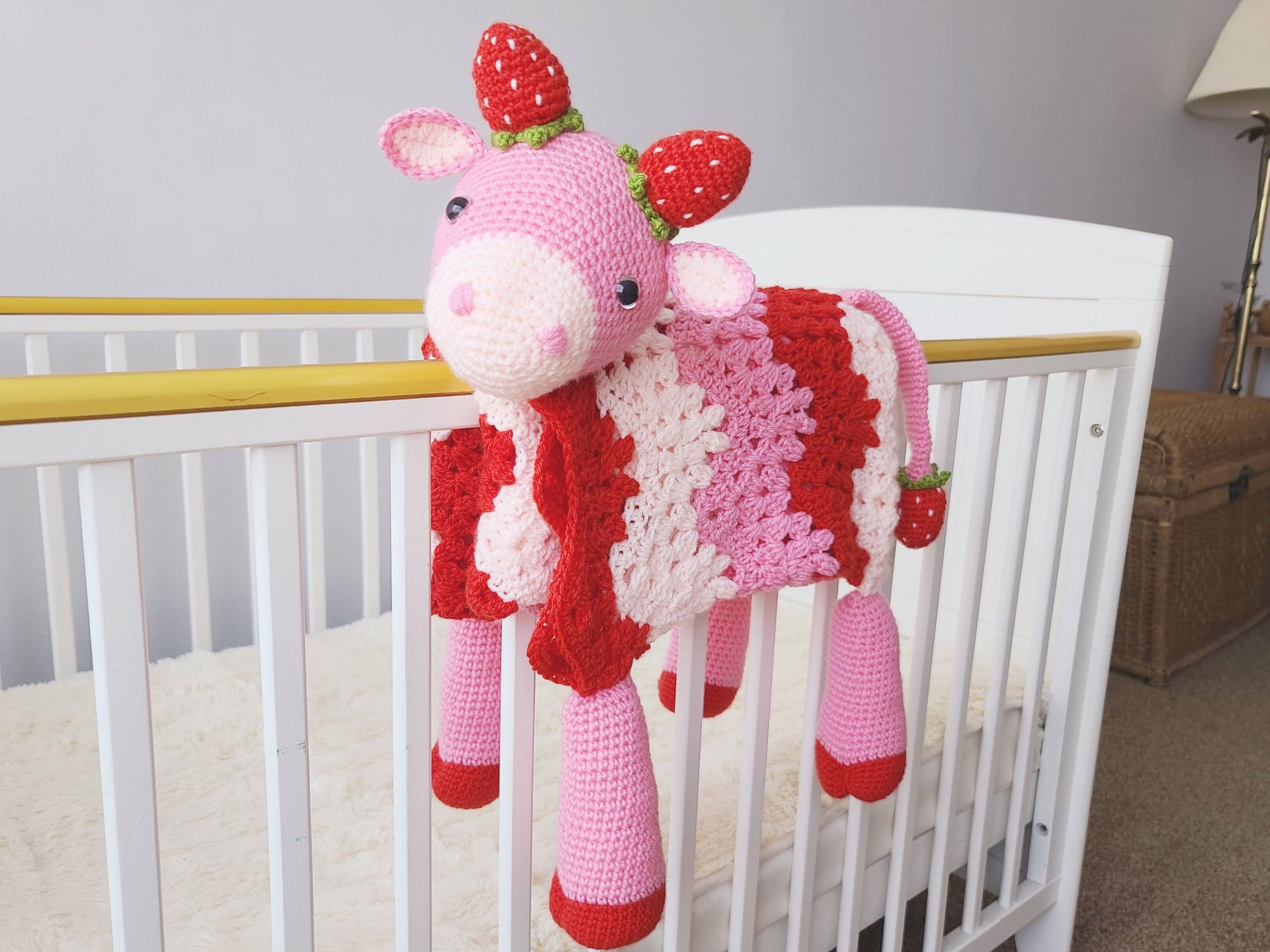 Cow Blanket for Girls Just A Girl Who Loves Cows Throw Blanket Funny Pink Stuff Animal Plush Blanket Fleece Cartoon Cute Cow Gifts for Kids Adults