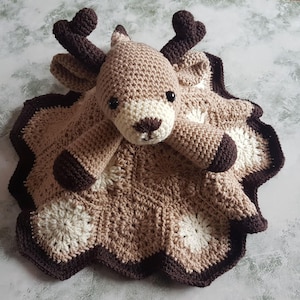 Baby Deer Lovey Security Blanket Crochet Pattern Amigurumi Woodland Animal Deer Comforter, Baby Shower Gift, Animal Lovey, Crochet Blanket image 3
