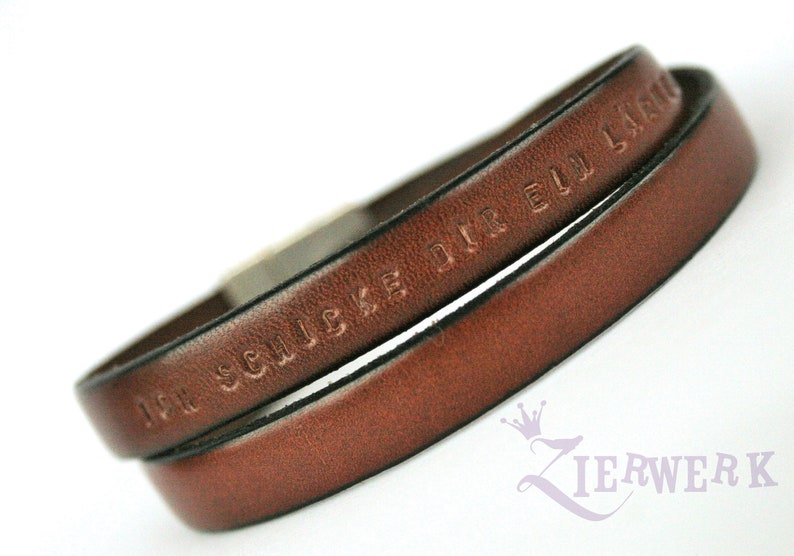 Lederarmband Männer 10mm mit individuellem Text, Familienband aus Rindsleder, Stempelschmuck aus Leder Bild 4