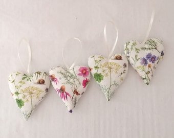 4 decorative hearts to hang from Acufactum fabrics for colorful summer decoration // Birthday gift // Farewell gift for teacher or educator