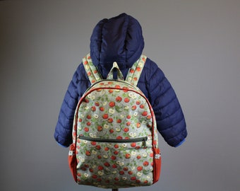 Kinderrucksack mit  Äpfel