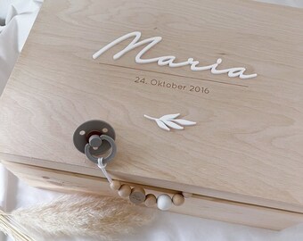 Wooden souvenir box with hinged lid, name in 3D, souvenir box for weddings, Christmas, birthdays, birth gifts