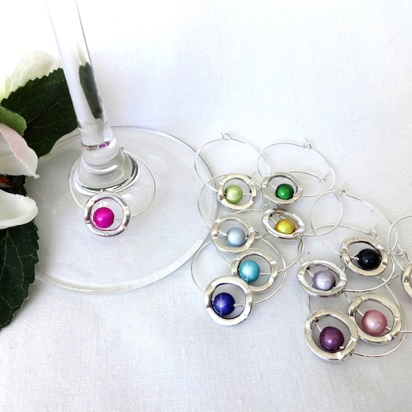 Wine Glass Ring Glass Marker Colorful Cat's Eye Glass Marker Set of 12 Silver Plated Glass Pendant Round Miracle Champagne Glass Stem Glasses Party Wedding