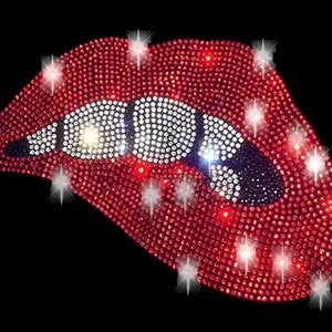 Strass KISS ME Lippen Mund Bügelbild Applikation Strasssteine Liebe rot love hot fix hotfix iron on rhinestone kuss T-Shirt hot lips red XX