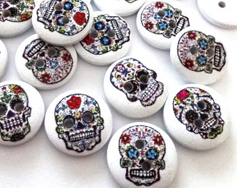 10 wood skull skull round buttons 15mm VINTAGE button kids buttons baby buttons small boys baby kids button 2 hole hole colorful white skull