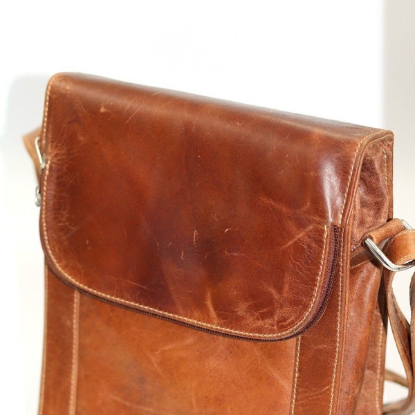 Large Ladies Gents Real Vintage Tan Leather Messenger Bag