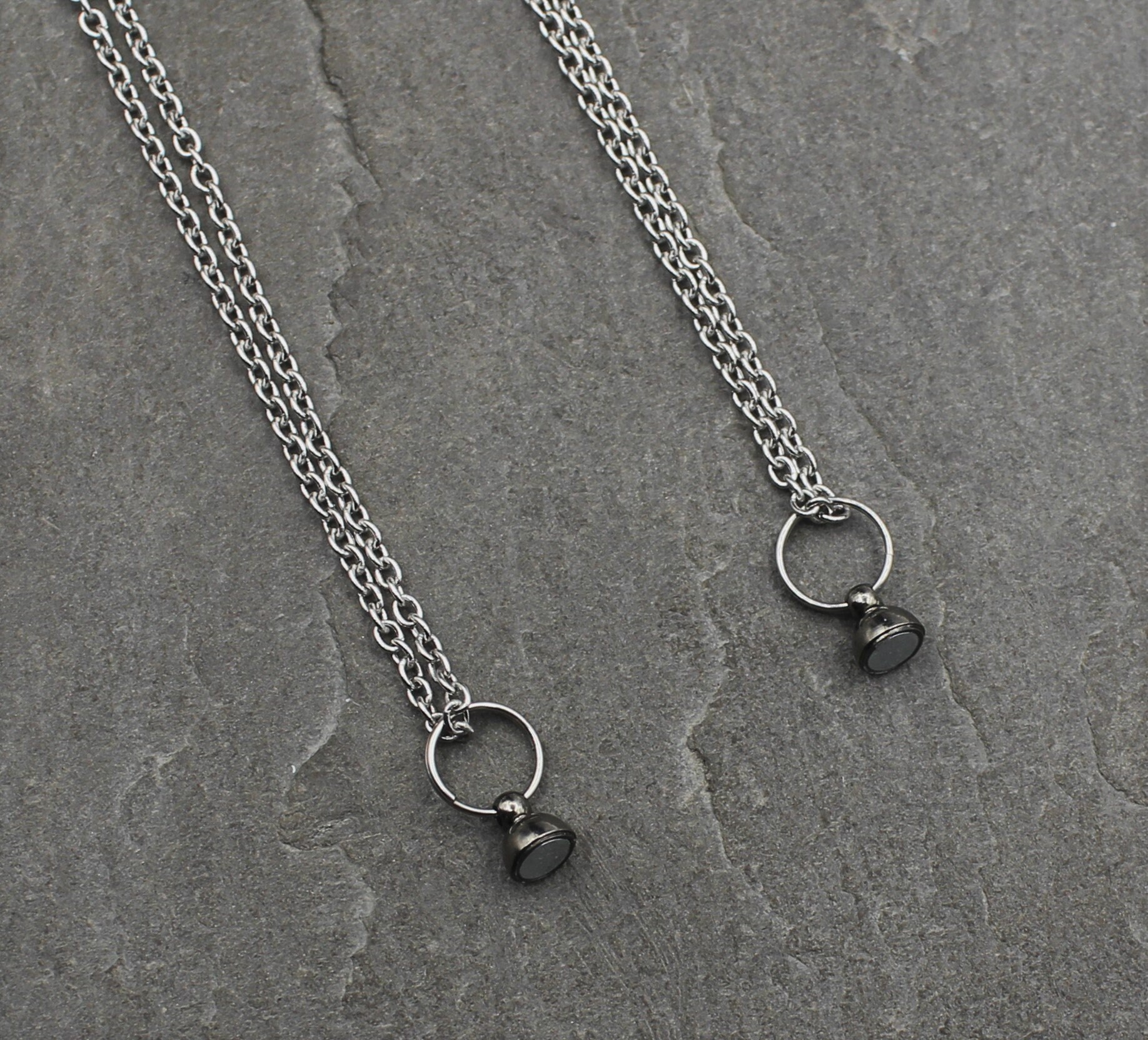 2 Stück Edelstahl Halskette - Bösewicht Design Paar Anhänger Gold & Silber