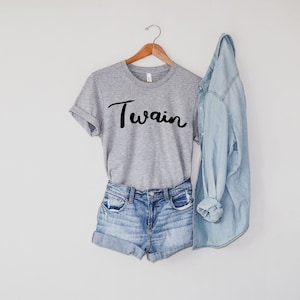 Mark Twain Shirt Bookworm Gift, Quality Unisex Tee, Book Shirt Mark Twain Gift
