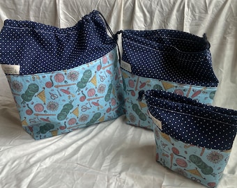 Handmade Crochet Project Bag: Drawstring Zipper Bag