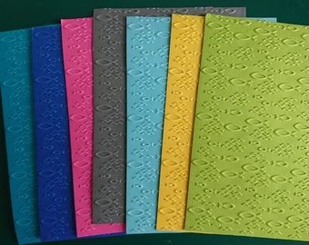 Geprägte-Fische-Papierkarte-Kartenherstellung-Farbwahl-Taufe-Konfirmationskarte-Geschenkkarten-Prägepapier-Leinen Optik-basteln-Scrapbooking