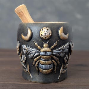Bee witch mortar and pestle