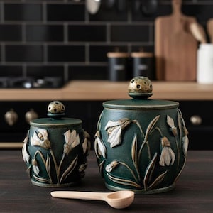 Snowdrop gift Salt cellar Pinch pot Wooden salt holder Forest witch kitchen decor