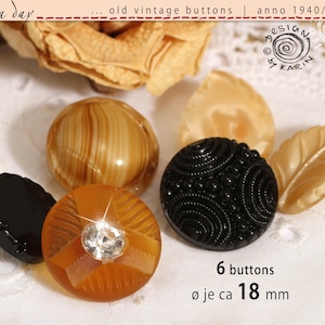 6 charmants boutons de porte vintage en verre des années 1950/60 - modèles variés en noir et beige - environ 18 mm de diamètre chacun - N° 2683
