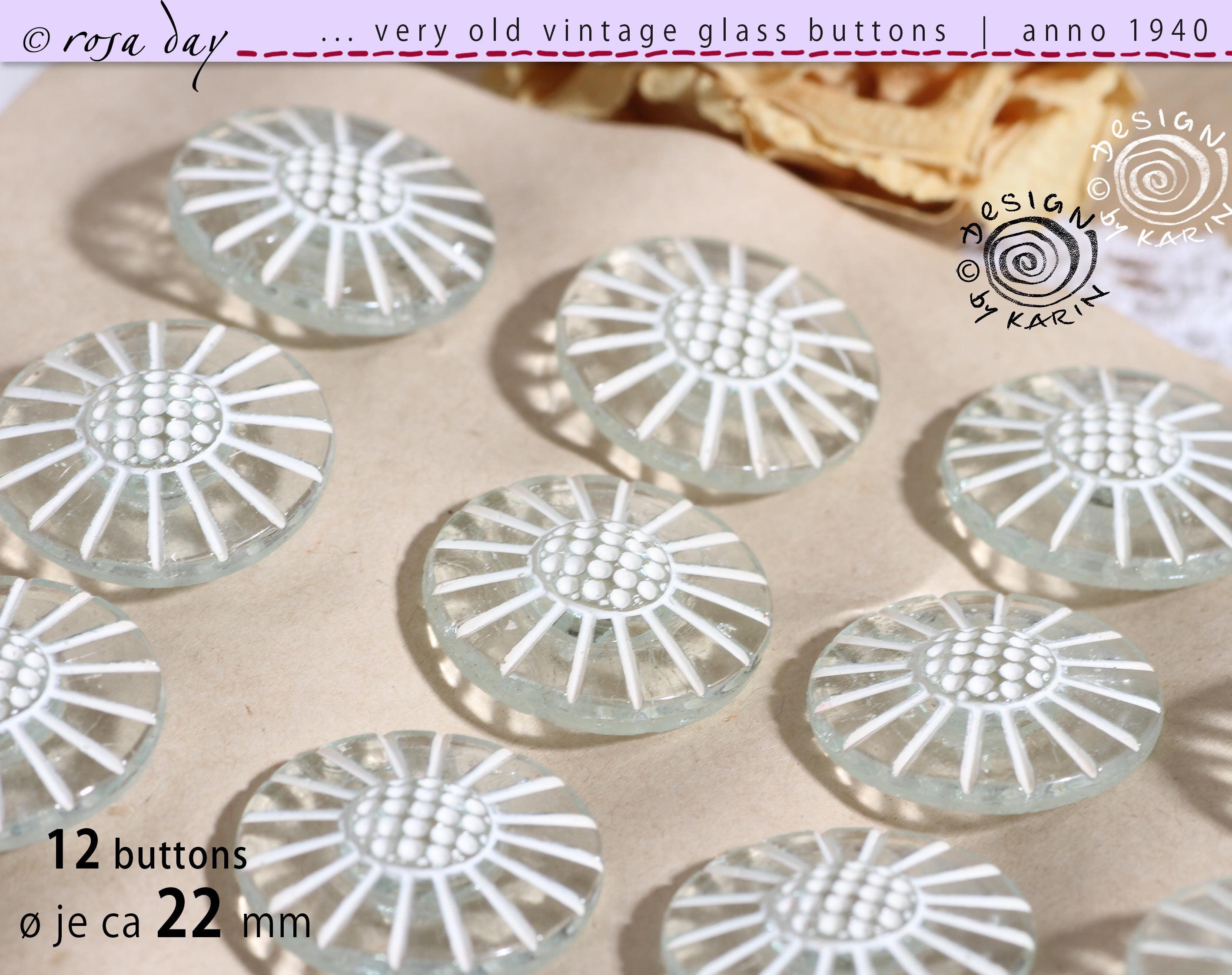 Lot De 8 Gros Boutons Vintage Gouttes Bleus Bombés - Dimensions 2,8 Cm X 1,9 Cm, Référence 5524