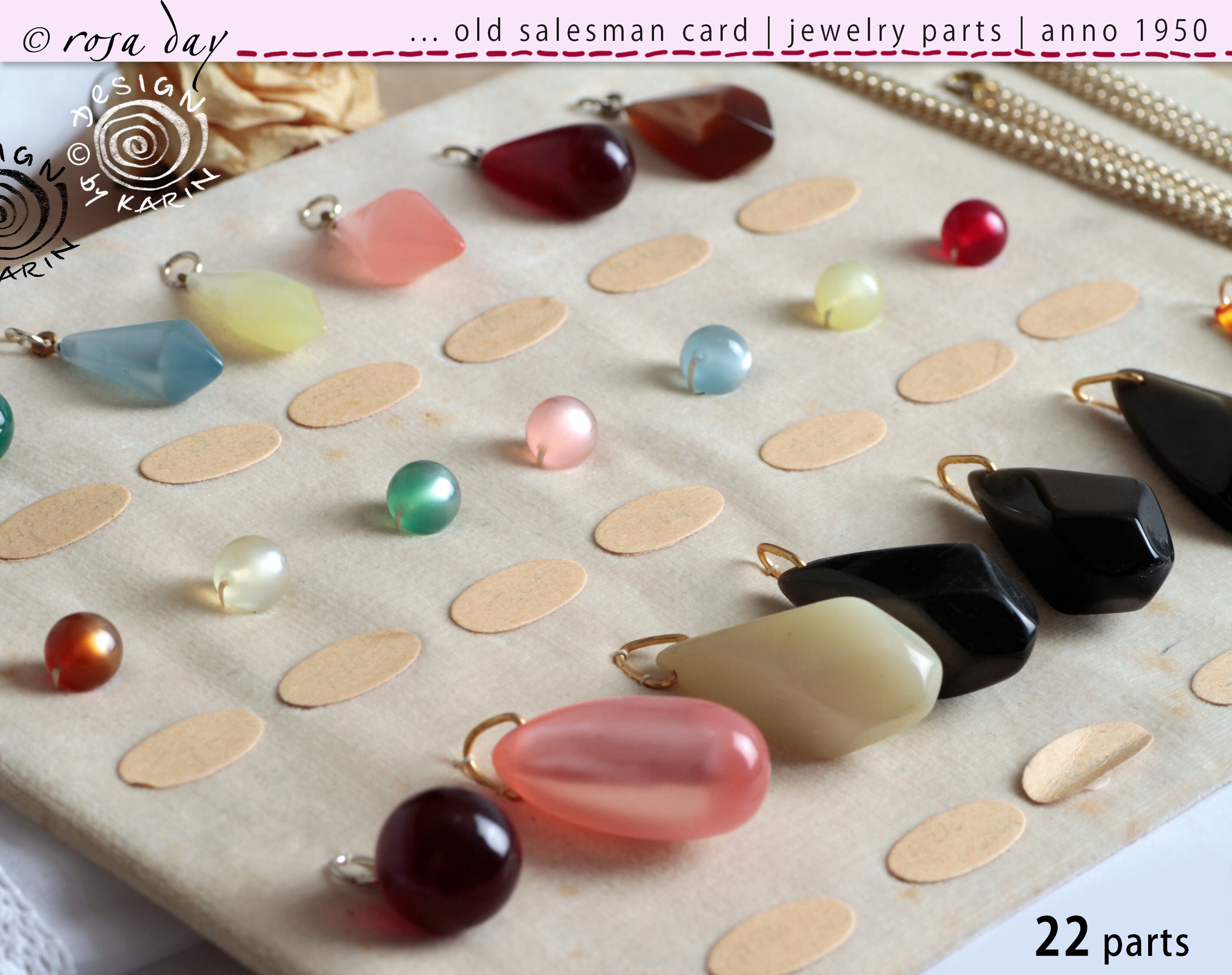 22 old pieces of jewelery from the year 1940/50 on a sample card - accessories for creative people - various pendants + beads + cateyes acrylic - No. A-781