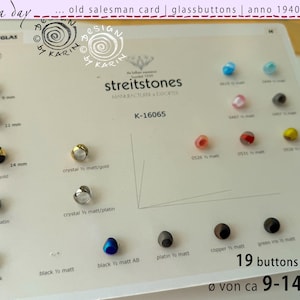 19 antiguos botones de cristal de colección de 1940/50 en una tarjeta de muestra - forma refinada - gran diseño - varios colores - ø desde aprox. 9-14 mm - N.º 745