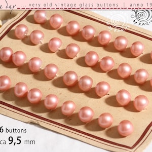 36 botones de cristal antiguos vintage de 1940/50 - bonitos botones de bola de cristal, encerados en rosa - sobre cartón original - ø cada uno aprox. 9,5 mm - N.º 626
