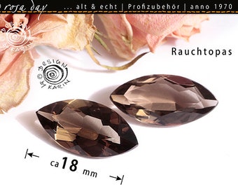 Nr 709 | 2 Rauchquarz-Navetten Profi Qualität | altes Manufaktur-Zubehör anno 1960/70 | feiner Facettenschliff | je ca 9 x 18 mm groß