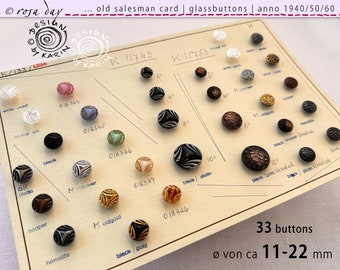 33 antiguos botones de cristal de colección de 1930/40 en un muestrario - dos diseños mágicos diferentes - ø aproximadamente 11-22 mm - N° X-4793