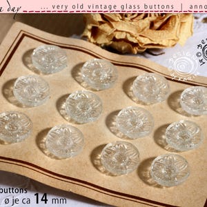 12 botones de cristal antiguos vintage de 1940 - cristal transparente sobre cartón original - diseño de flores - ø cada uno aprox. 14 mm - N.º 753