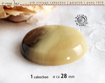 No 071 | 1 old fine vintage cabochon | anno 1970 | Galalith Synthetic Resin | approx. 28 mm + 5.5 mm high
