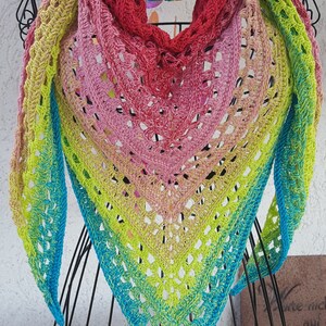Shawl/ hip scarve/ triangular scarf "Kuba"