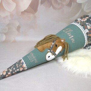 Schultüte Pferd aus Stoff Stoff in altgrün mit Blumenmuster Mädchen 70cm