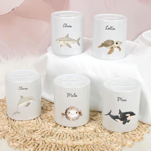 Personalisierte Spardose Kind mit Meerestieren – Delfin, Wal, Schildkröte – Geschenk Taufe, Geburt, Geburtstag Kinderzimmer Deko