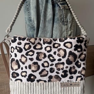 Tasche Shopper, Umhängetasche Cordtasche, Leomuster Creme