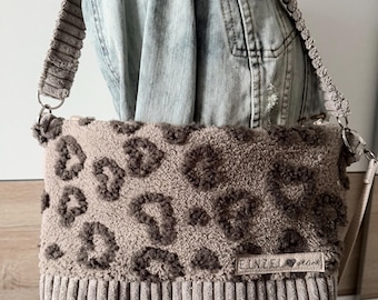 Round shopper bag, corduroy shoulder bag, teddy fabric bag, with teddy fabric, beige, brown, hearts