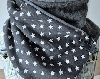 Bufanda con botón, bufanda cruzada, sudadera y forro polar, aspecto de estampado de estrellas/trenzas, gris