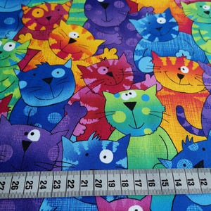 Stoff Cats von Timeless Treasures C9327 aus reiner Baumwolle für Patchwork, Nähen, Quilten