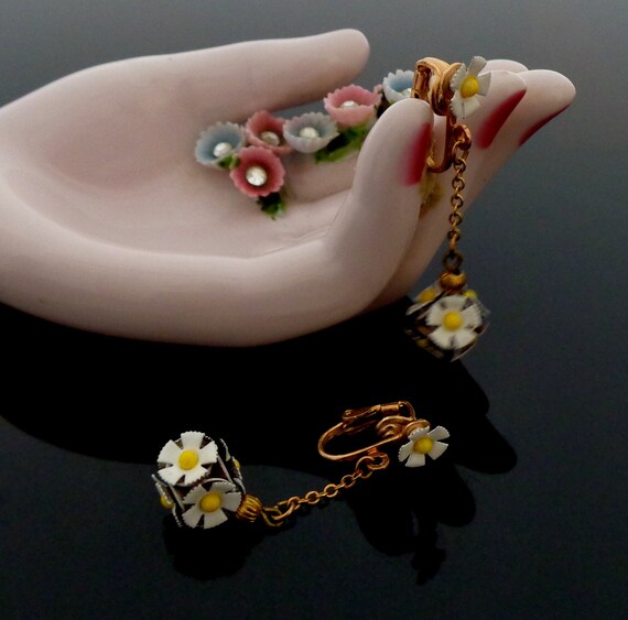RARE Petite 1960s vintage enchanting beautiful ena