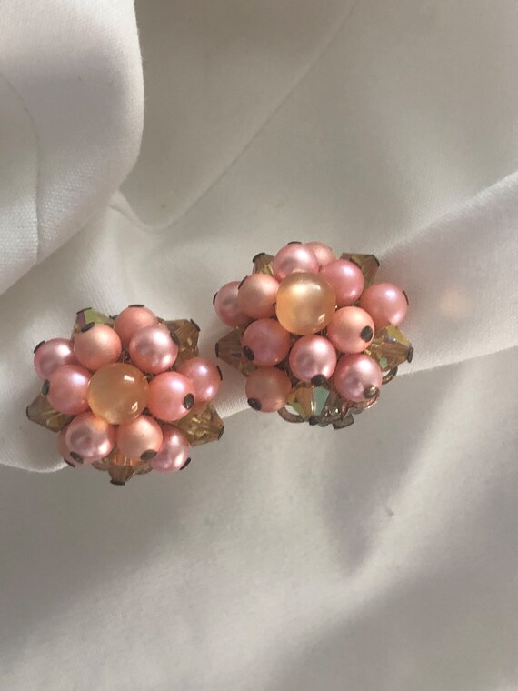 Moonglow Cluster Earclips Vintage 50s Salmon Pink… - image 5