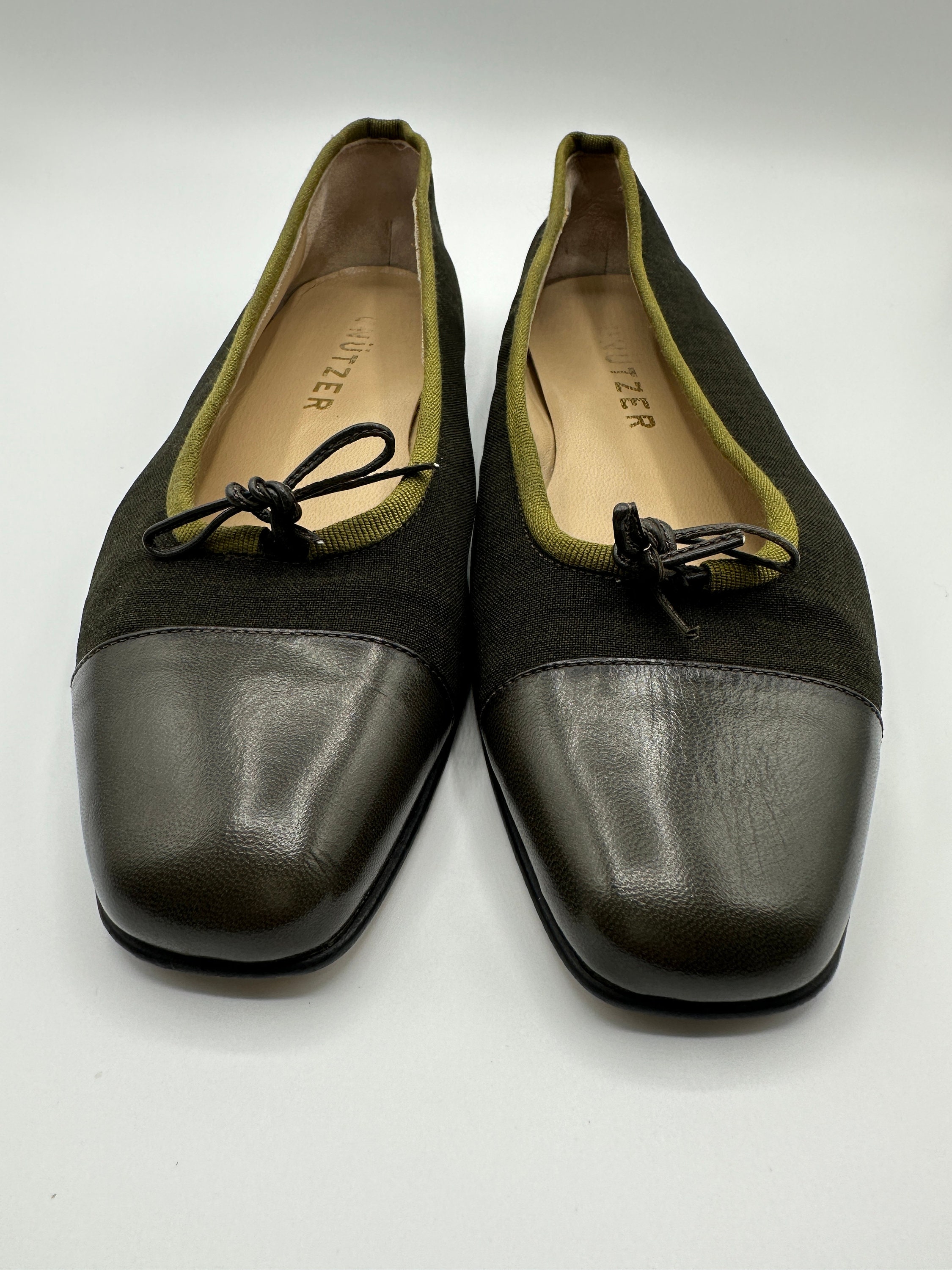 Chanel // Beige & Black Bow Ballet Flat – VSP Consignment