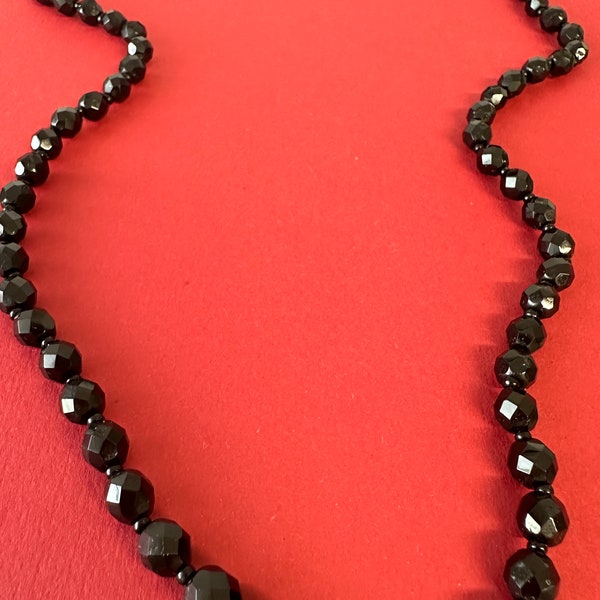 Schwarze Kristallperlen Halskette klassisch elegante Vintage Collier Kette