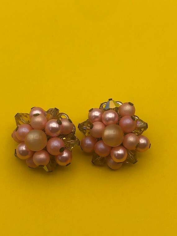 Moonglow Cluster Earclips Vintage 50s Salmon Pink… - image 9