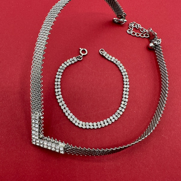 Strass Neckring Halskette und Strass Armband Vintage 1970s Halskette mit einem Strass Armband der 60er Jahre