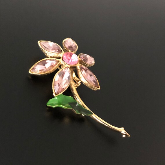 Lilac purple brooch gold plated and enamelled on … - image 1