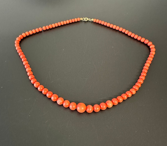 Real coral pearl necklace Vintage 1930s beautiful… - image 1