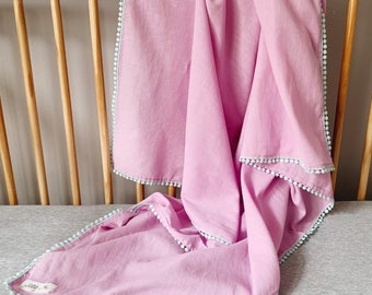 Baby swaddle - Pink with mint trim