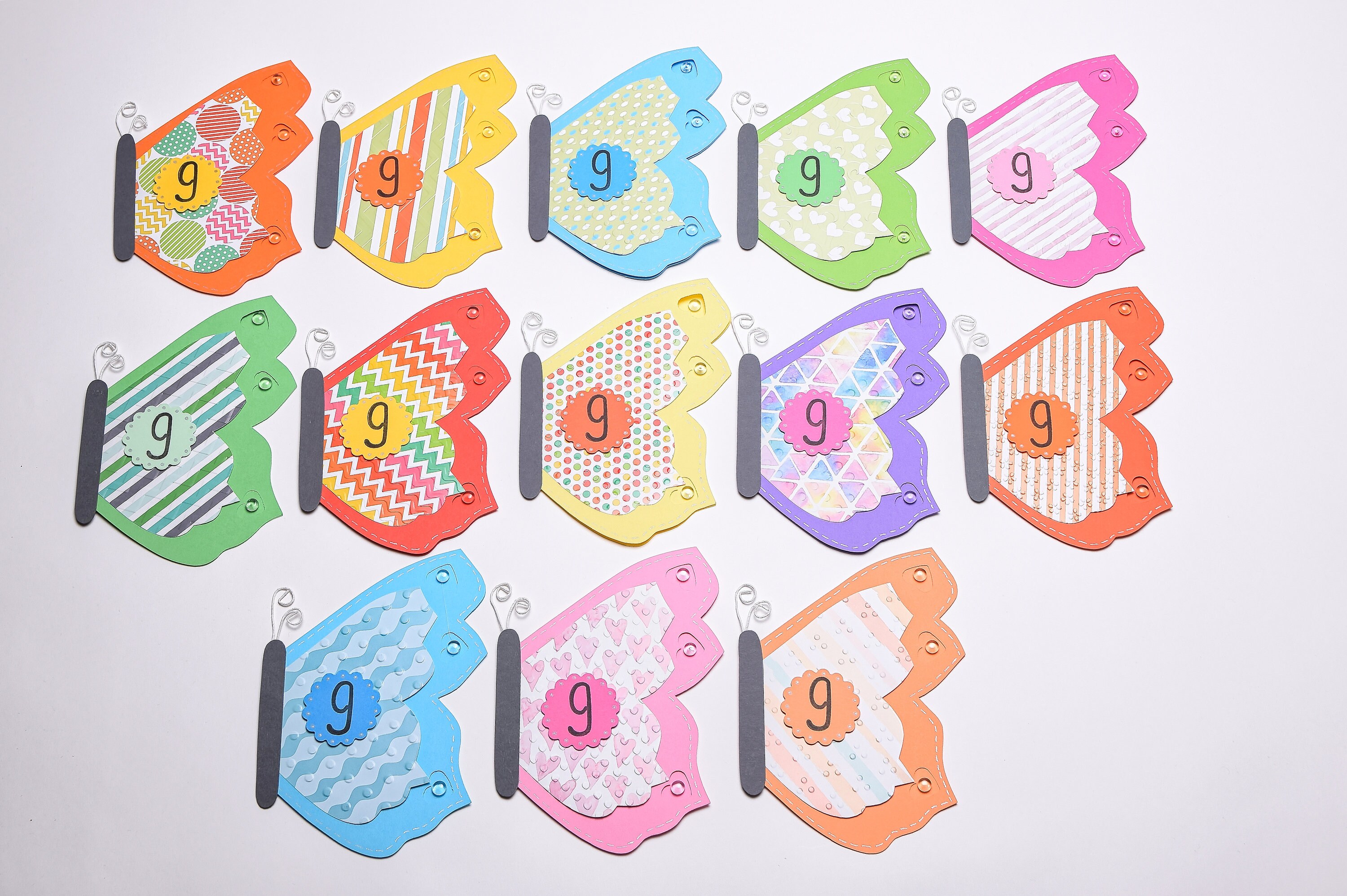 12 Einladungskarten + Umschläge Für Kindergeburtstag – Wednesday Nr. 64 | DIN A6, 300g/m² Bilderdruckpapier