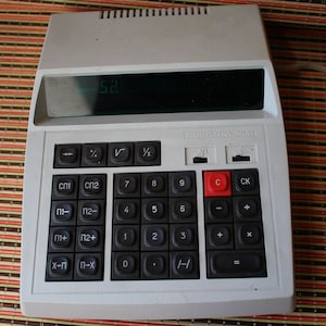 Vintage plastic calculator, retro calculator statistical economic, vintage scientific calculator, school supplies, home decor, WORKING.